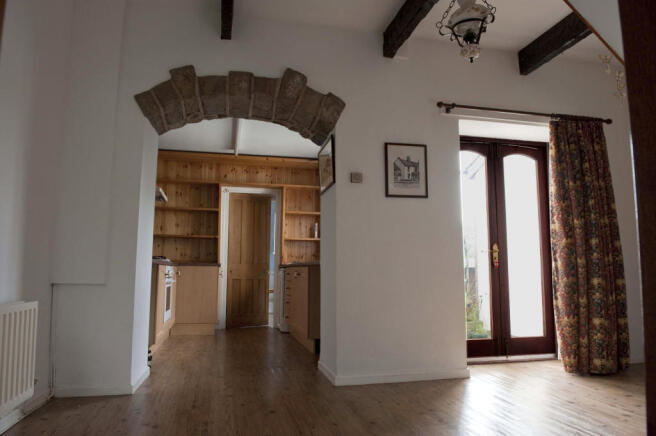 Photo 3