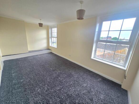 1 bed Flat to rent Image 4