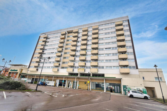 61 Tower Heights, Hoddesdon, Herts, EN11 8UH