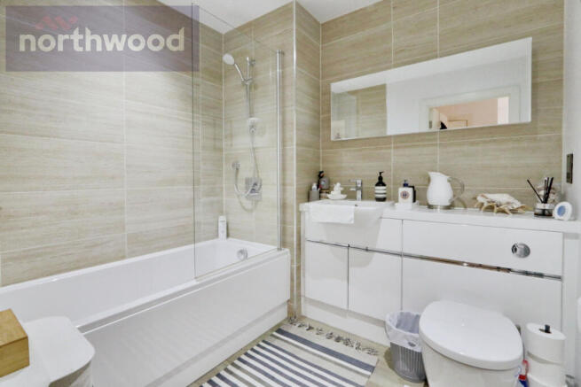 2 bed Flat for sale Image 6