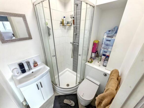 6 bed House of Multiple Occupation for sale Image 10