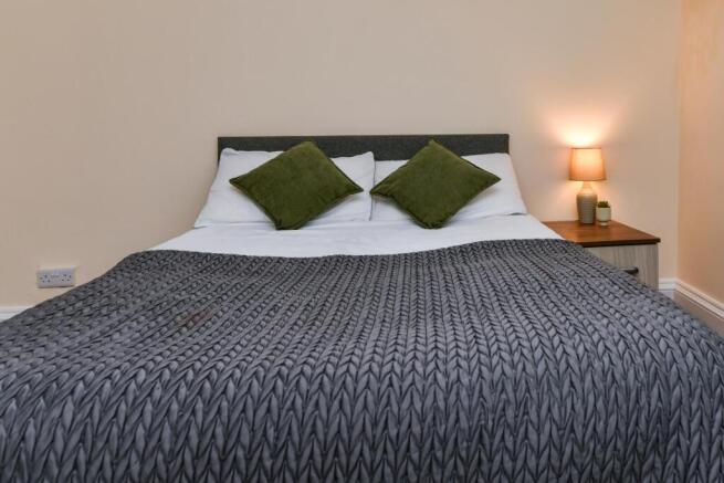 Studio with double bed
