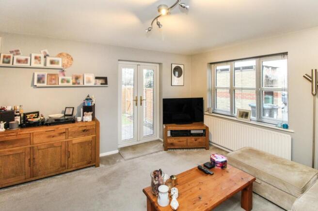 Lounge/Dining Room