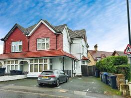 Flat 5, 53, West Cliff Road, Bournemouth BH4 8BA