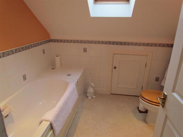 15 Lairs lane, Snainton 011.JPG