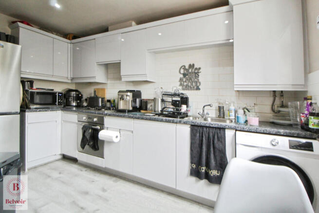 3 bed Not Specified for sale Image 4