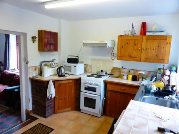 KITCHEN/BREAKFAST RO