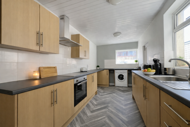 3 bed Terraced for sale Image 4