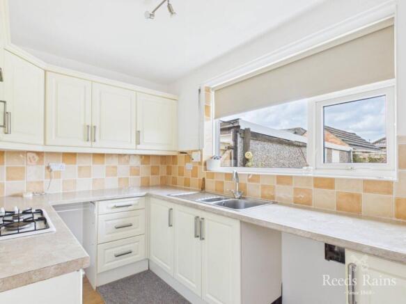 2 bed Bungalow for sale Image 5