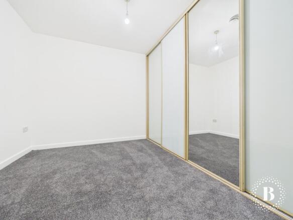 1 bed Apartment to rent Image 4