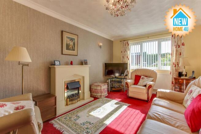 LOUNGE: