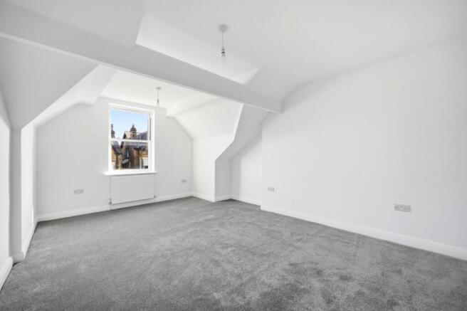 3 bed Apartment for sale Image 7