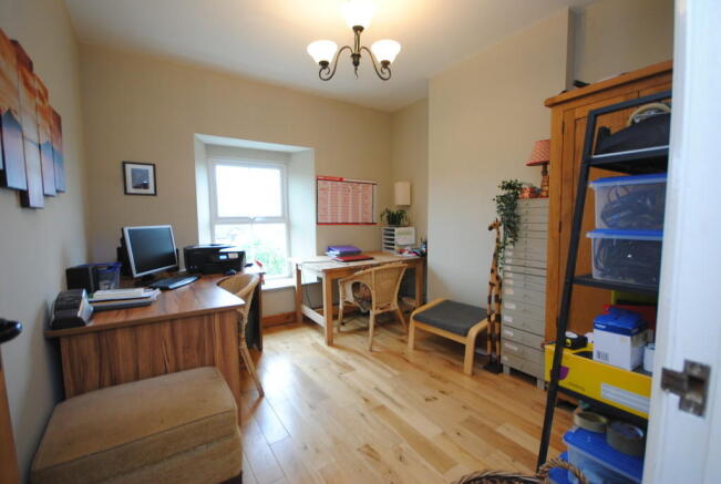 Photo 10
