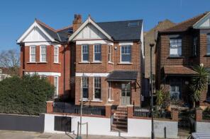 64, Sarre Road, London NW2 3SL