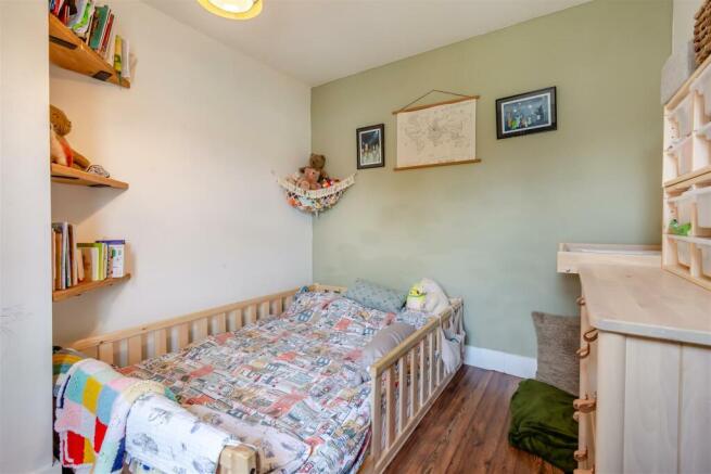 8592645-interior04.jpg