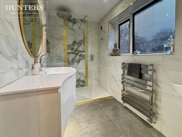 3 bed Detached Bungalow for sale Image 10