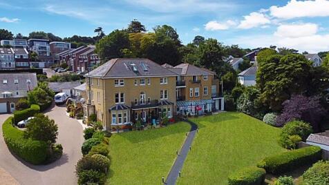 Queens Road, Cowes.
