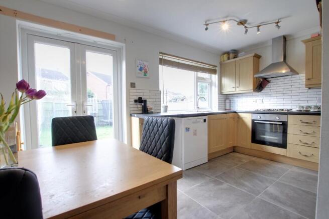 KITCHEN/DINER