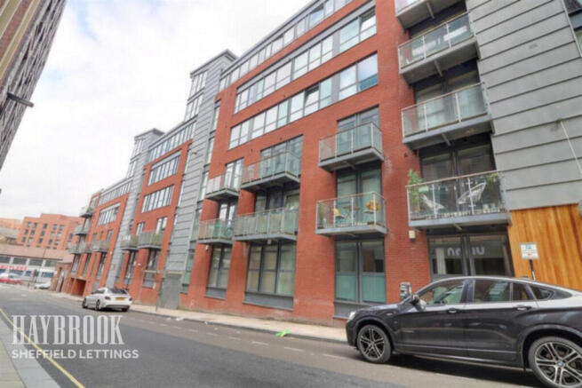 2 bed Apartment to rent Image 7