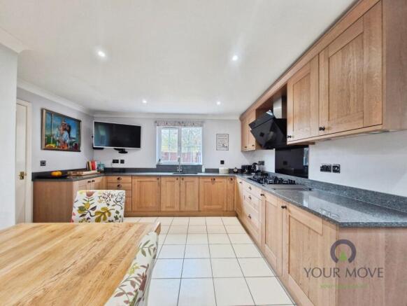 Kitchen/Dining Room