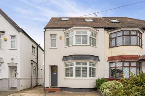 Roedean Avenue, Enfield, EN3