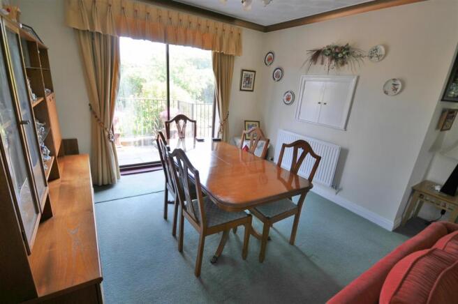 Lounge / Dining room