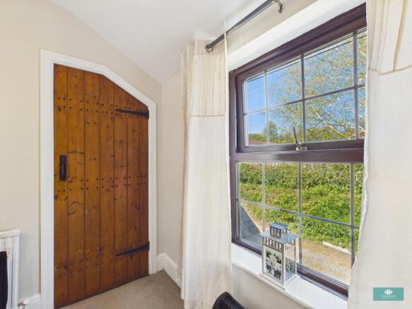 2 bed House for sale Image 7