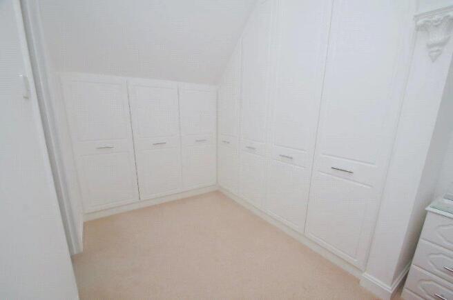 Ensuite Dressing 1