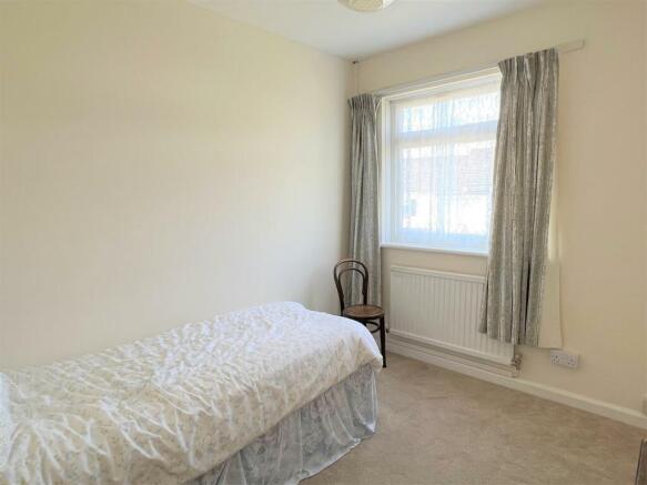 Bedroom: