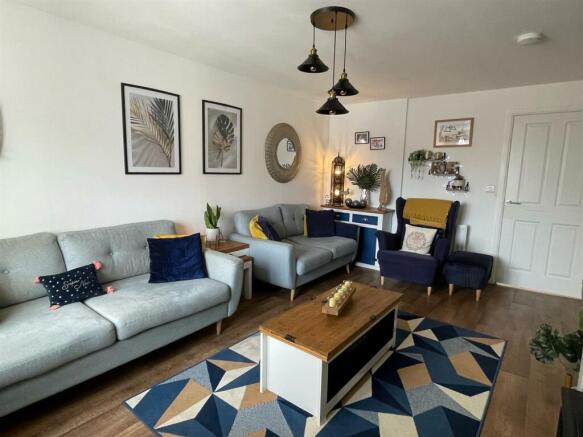 Lounge..jpg