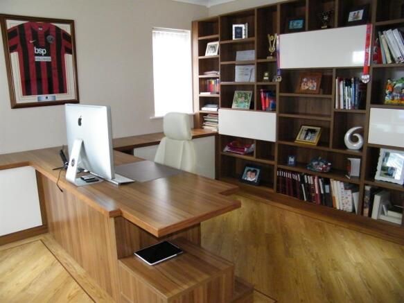Photo 16