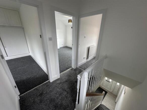 3 bed Semi-Detached to rent Image 9