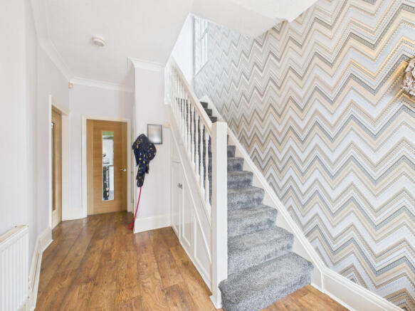 3 bed Semi-Detached for sale Image 4