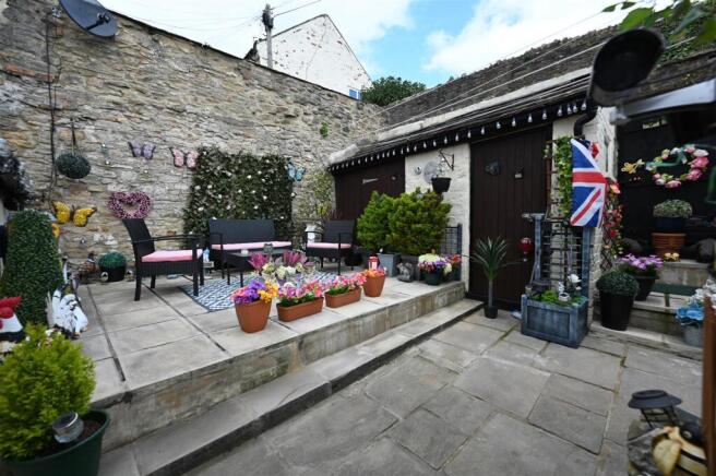 3 bed Terraced for sale Image 11