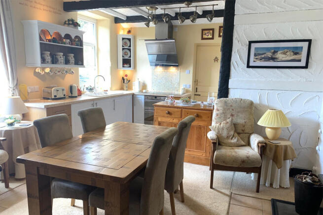 Open Plan Living/...