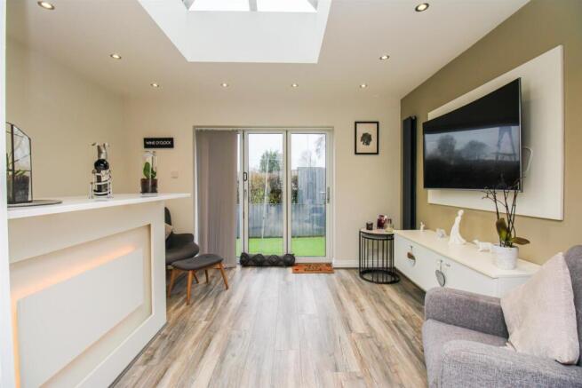 3 bed Detached for sale Image 8