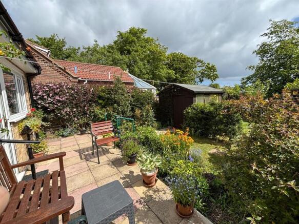 2 bed Semi-Detached Bungalow for sale Image 4