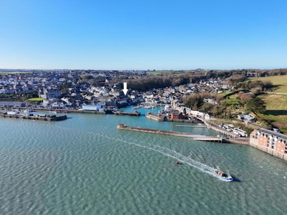 67acb1d0c88a6_Strand-House-White-Arrow-Padstow-Ha