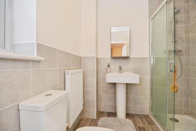 4 bed Detached for sale Image 12