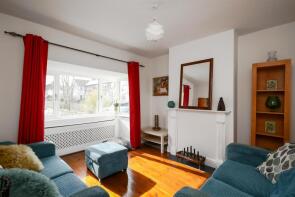 10, Mashie Road, London W3 7PT