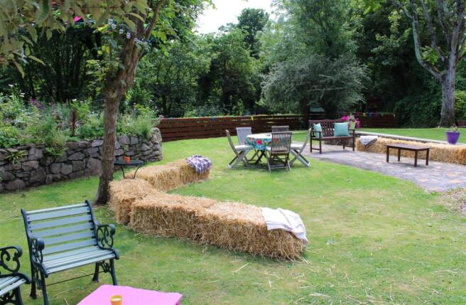 Summer Garden.jpg