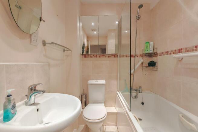 Photo 10