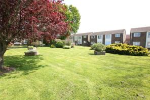 Flat 1, Summer Court, Summerfields Avenue, Hailsham BN27 3AW