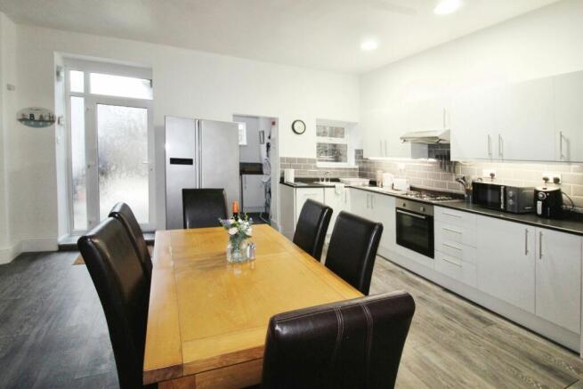 DINING KITCHEN
