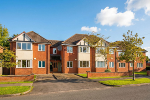 3, 358 Brandon Court, Wake Green Road, Springfield, Birmingham B13 0BL