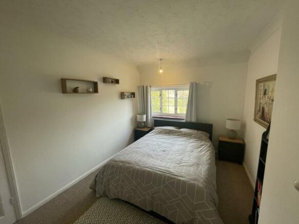 Valance rd - 2nd bedroom .2.jpg