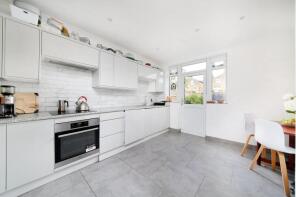 152, Broomwood Road, London SW11 6JY