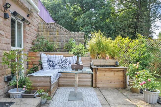 3 bed Terraced for sale Image 8