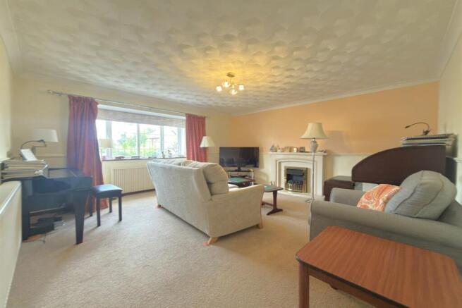 3 bed Bungalow for sale Image 4