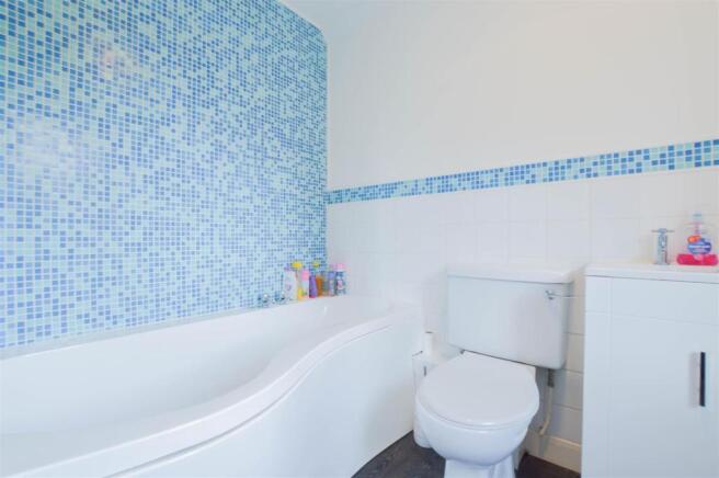 family bathroom.jpg